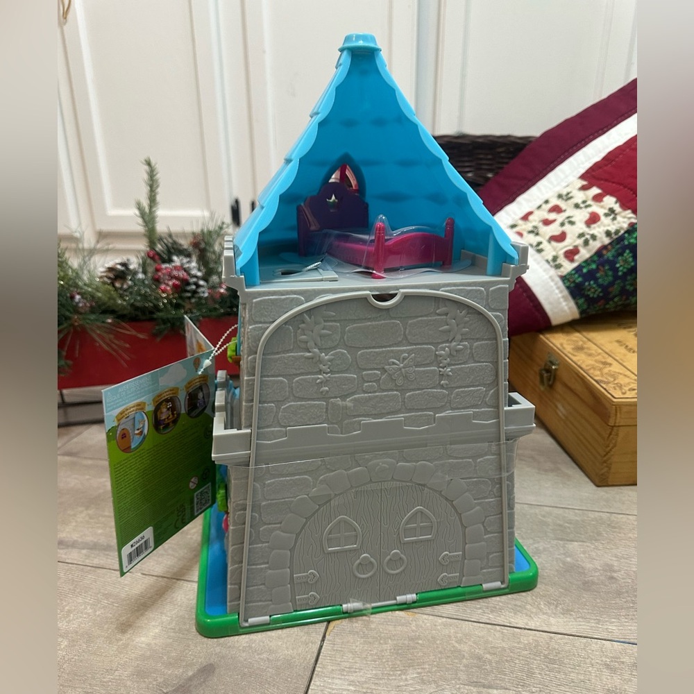 New Li'l Woodzeez Royal Series Castle & Furniture Dollhouse Playset - Picture 9 of 13
